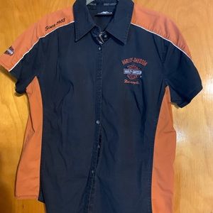 Women’s Harley-Davidson button front shirt